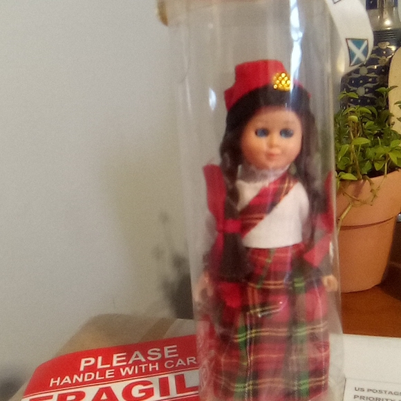 Mini Scotland Collectors Doll Vintage - Picture 8 of 8